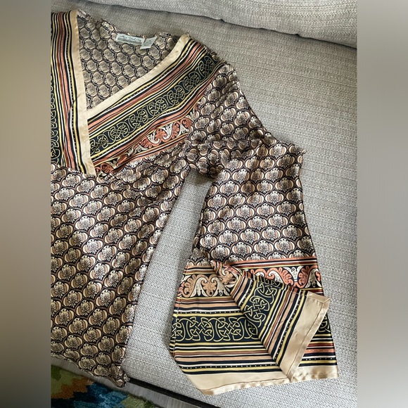 DONATED 100% Silk Top - Picture 3 of 6